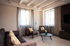 Ferienwohnung in Gargnano - Torre Limonaia Duplex Apartment with private SPA